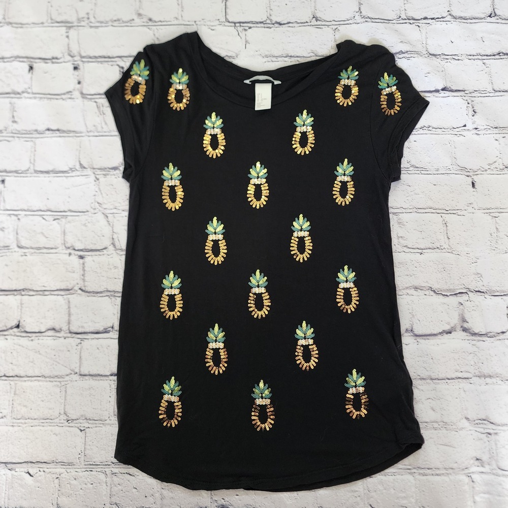 H&M Women's Size S Black Sequin Pineapple Short Sleeve T-Shirt